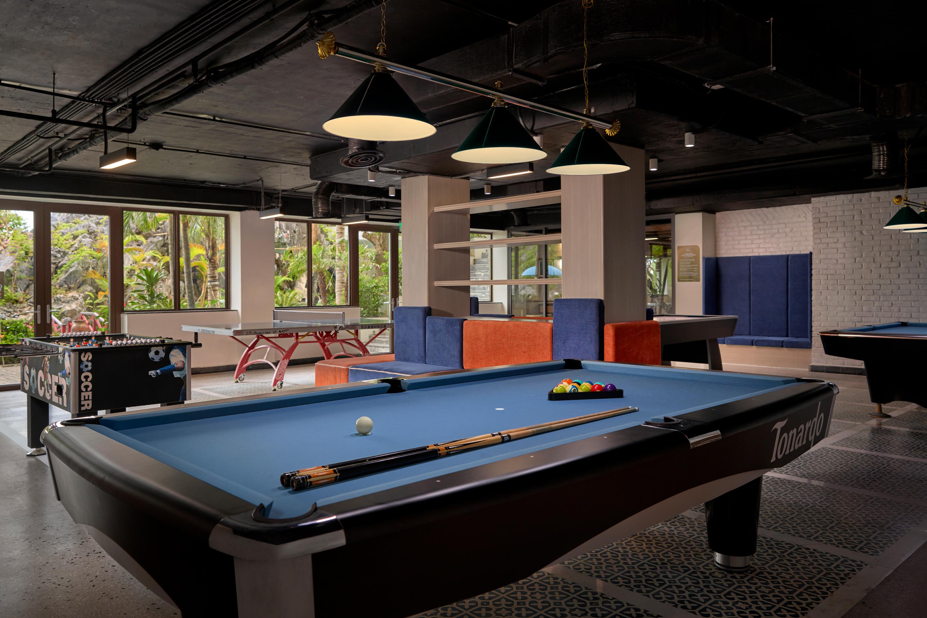 Hotel Perle D'Orient Cat Ba - Mgallery Chan Chau Kültér fotó The game room