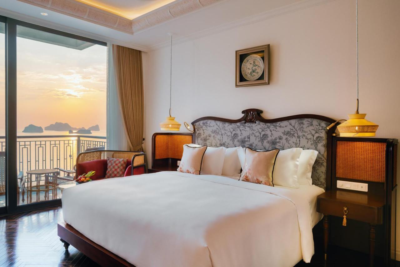 Hotel Perle D'Orient Cat Ba - Mgallery Chan Chau Kültér fotó Deluxe Ocean View