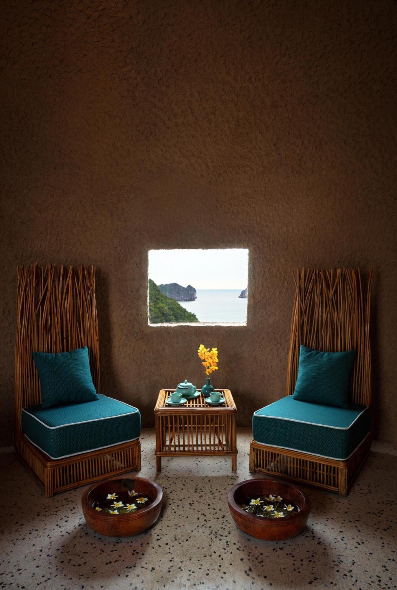 Hotel Perle D'Orient Cat Ba - Mgallery Chan Chau Kültér fotó Interior of a suite